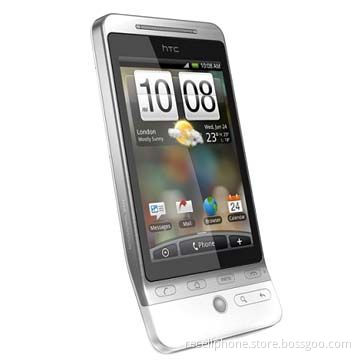 Unlocked smartphone, GSM/WCDMA (UMTS) 3G, 3.2 inches screen, 5.0MP camera